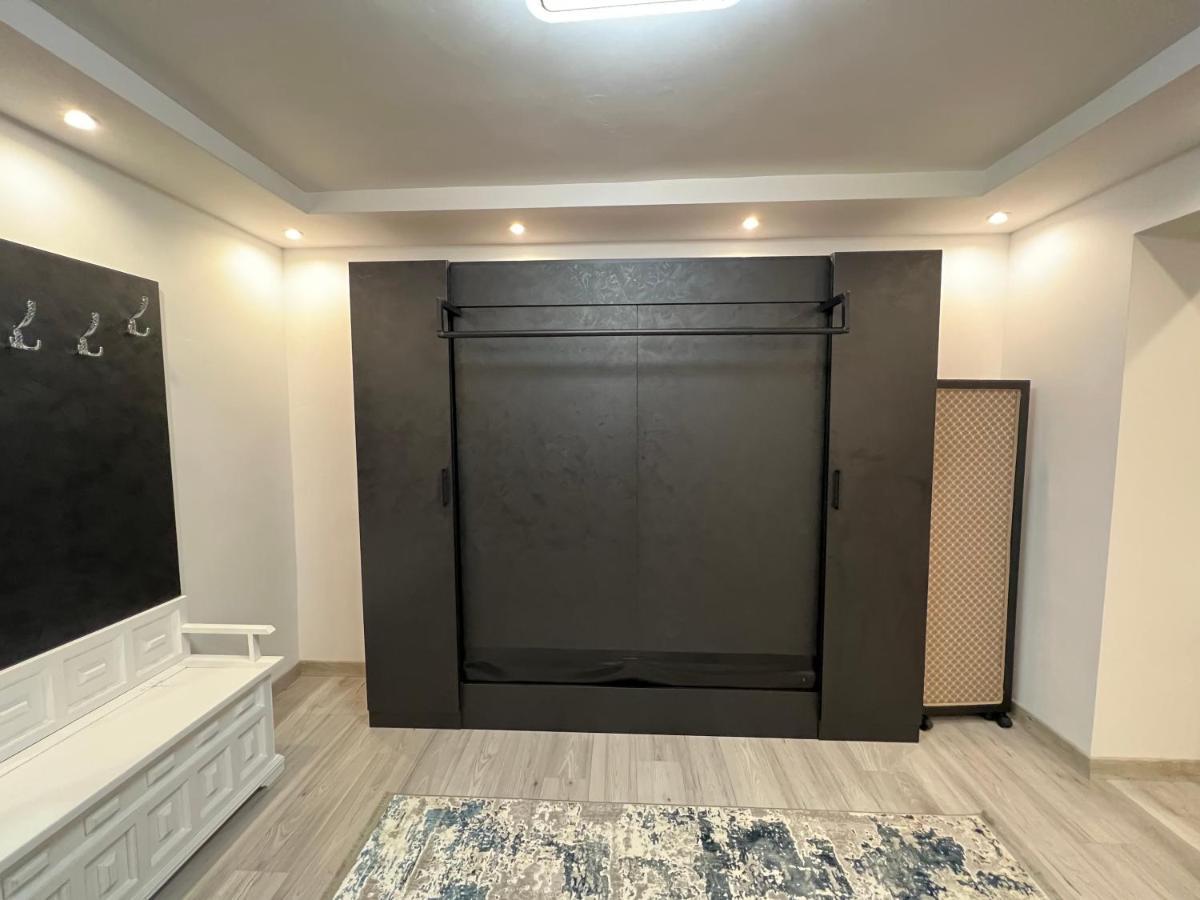 Apartment Tirana On Myslym Shyri エクステリア 写真