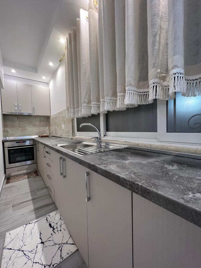 Apartment Tirana On Myslym Shyri エクステリア 写真