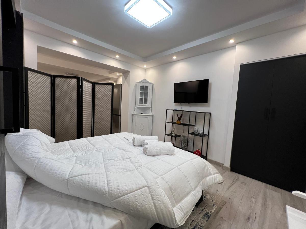Apartment Tirana On Myslym Shyri エクステリア 写真